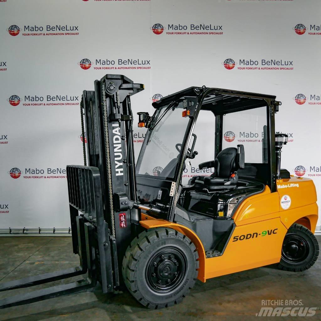 Hyundai 50DN-9VC 디젤 지게차
