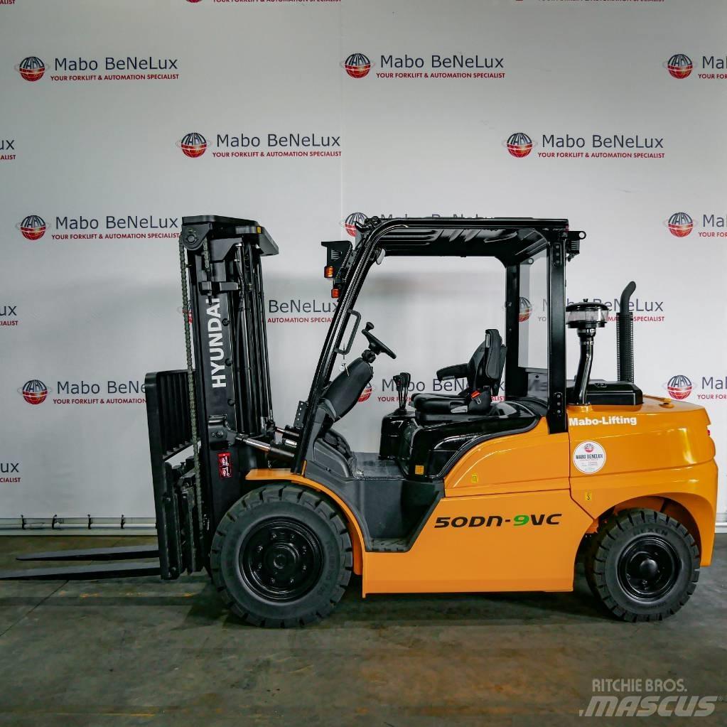 Hyundai 50DN-9VC 디젤 지게차