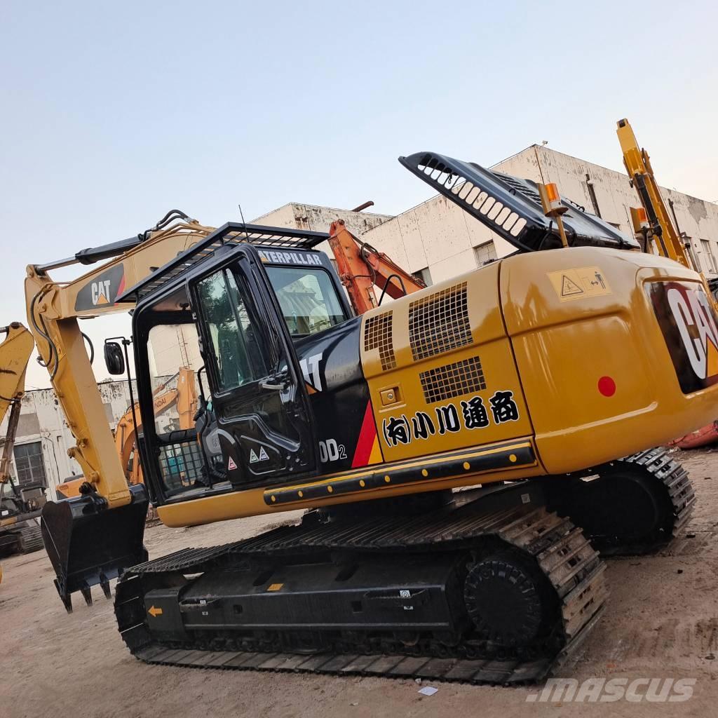 CAT 320 D2 L  휠 굴삭기