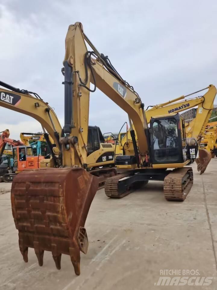 CAT 313 D 대형 굴삭기 29톤 이상