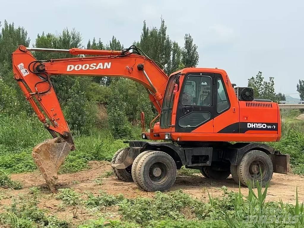 Doosan DH 150 W-7  휠 굴삭기