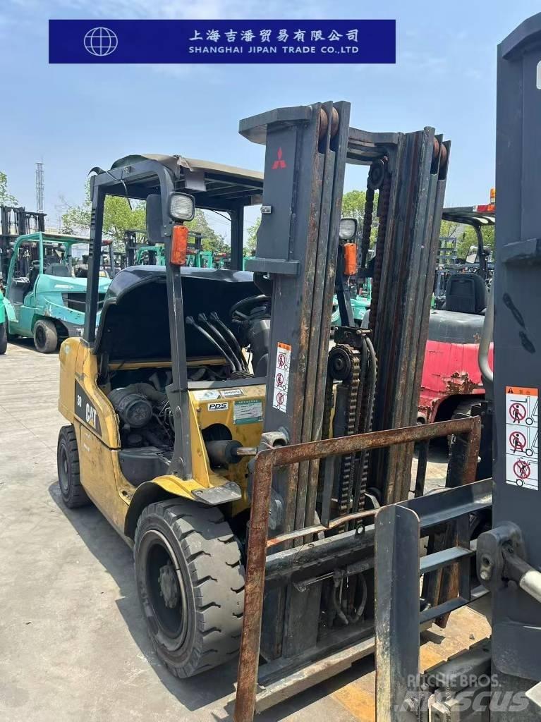 CAT 30 디젤 지게차
