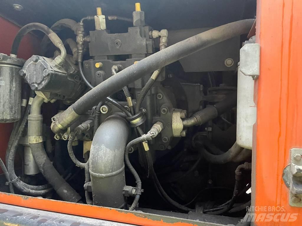 Doosan DX 210 W - 5  휠 굴삭기