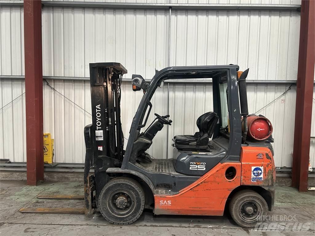 Toyota 02-8FGF25 LPG 지게차