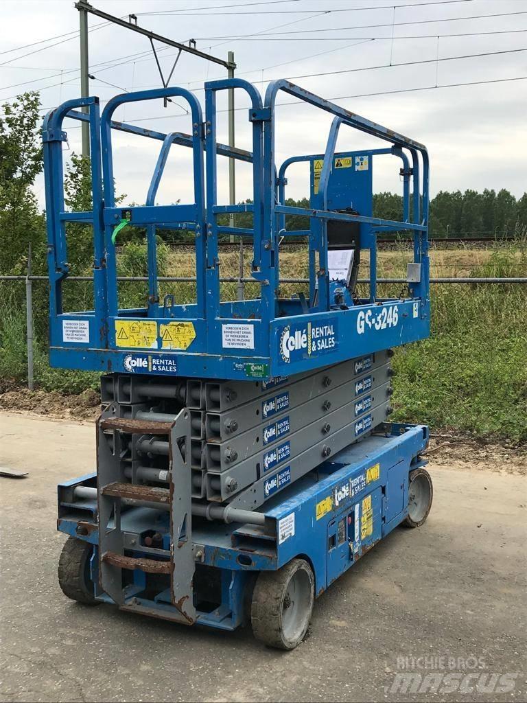 Genie GS 3246 가위형 리프트