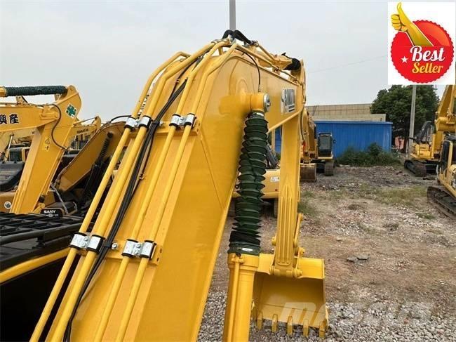 Komatsu PC 240 대형 굴삭기 29톤 이상