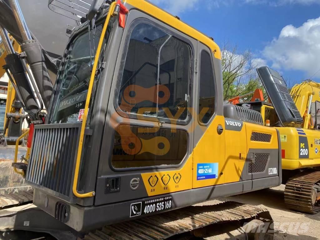 Volvo EC 200 대형 굴삭기 29톤 이상