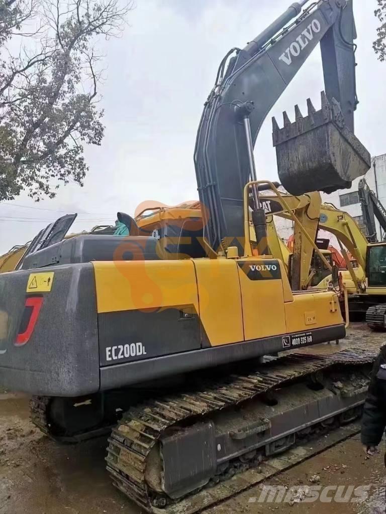 Volvo EC 200 대형 굴삭기 29톤 이상