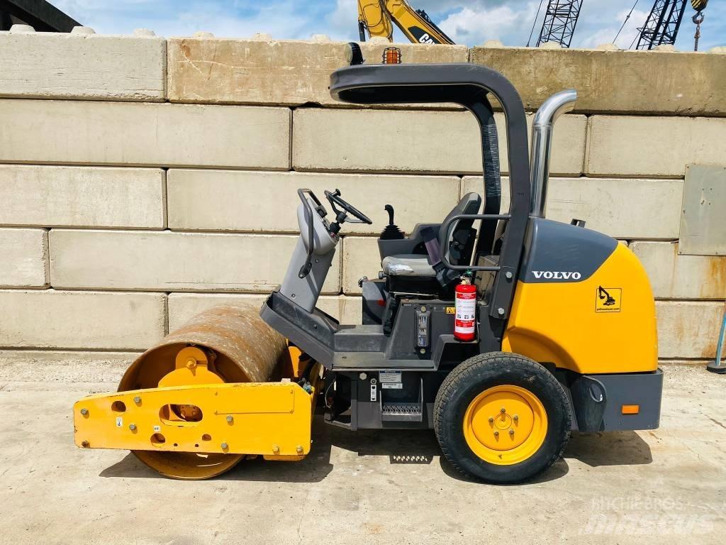 Volvo sd25 싱글 드럼 롤러
