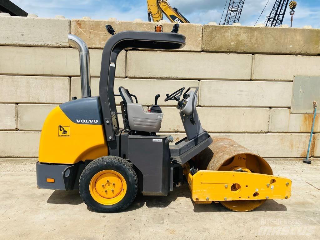 Volvo sd25 싱글 드럼 롤러