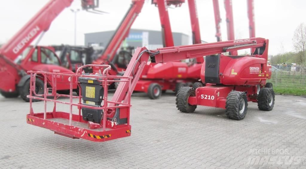 JLG 800 AJ 관절형 전동이동 리프트