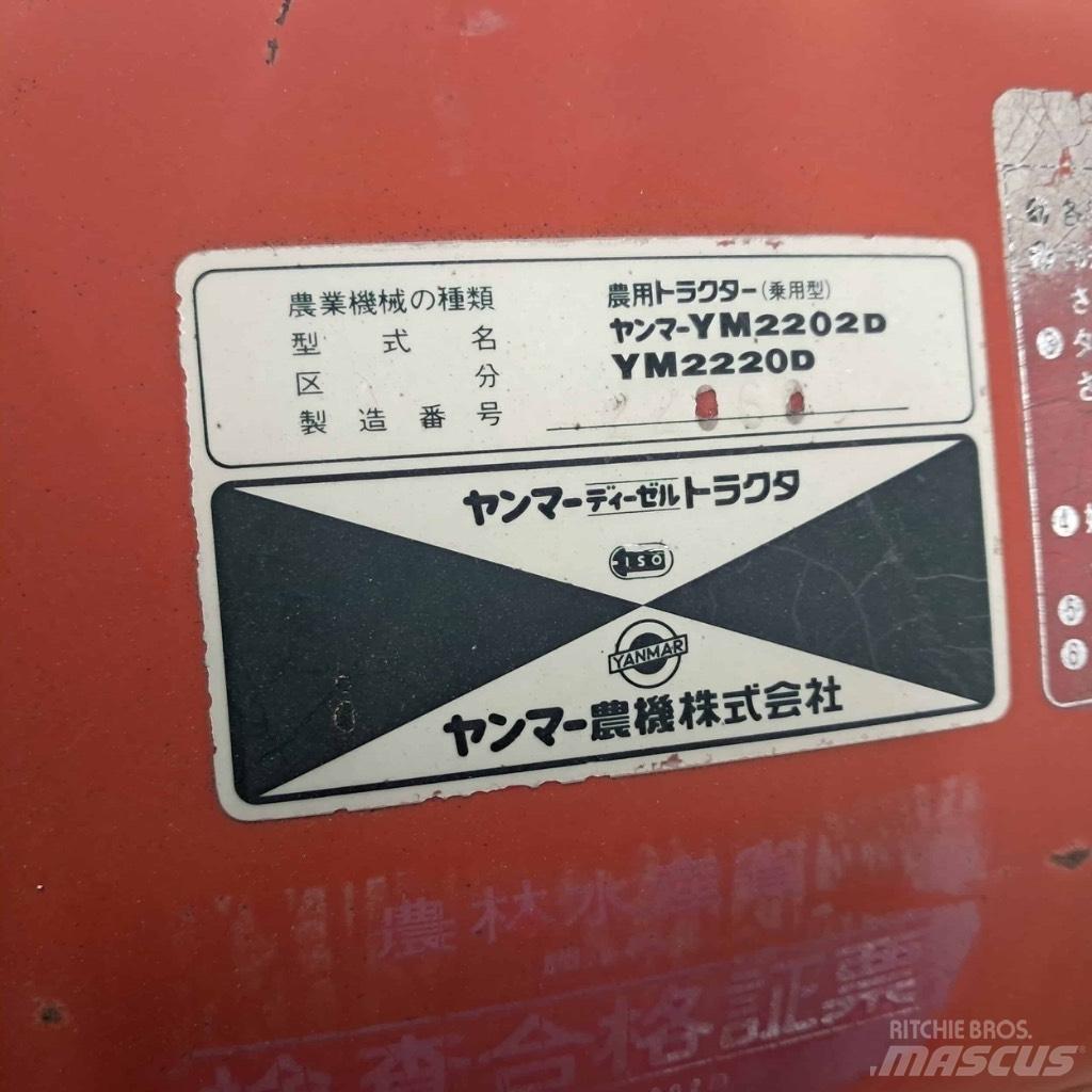 Yanmar YM 2220D 트랙터