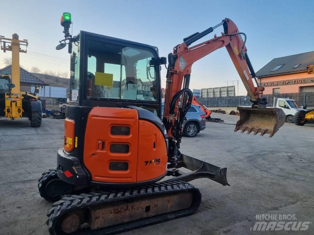 Hitachi Zaxis 33 소형 굴삭기 7톤 미만