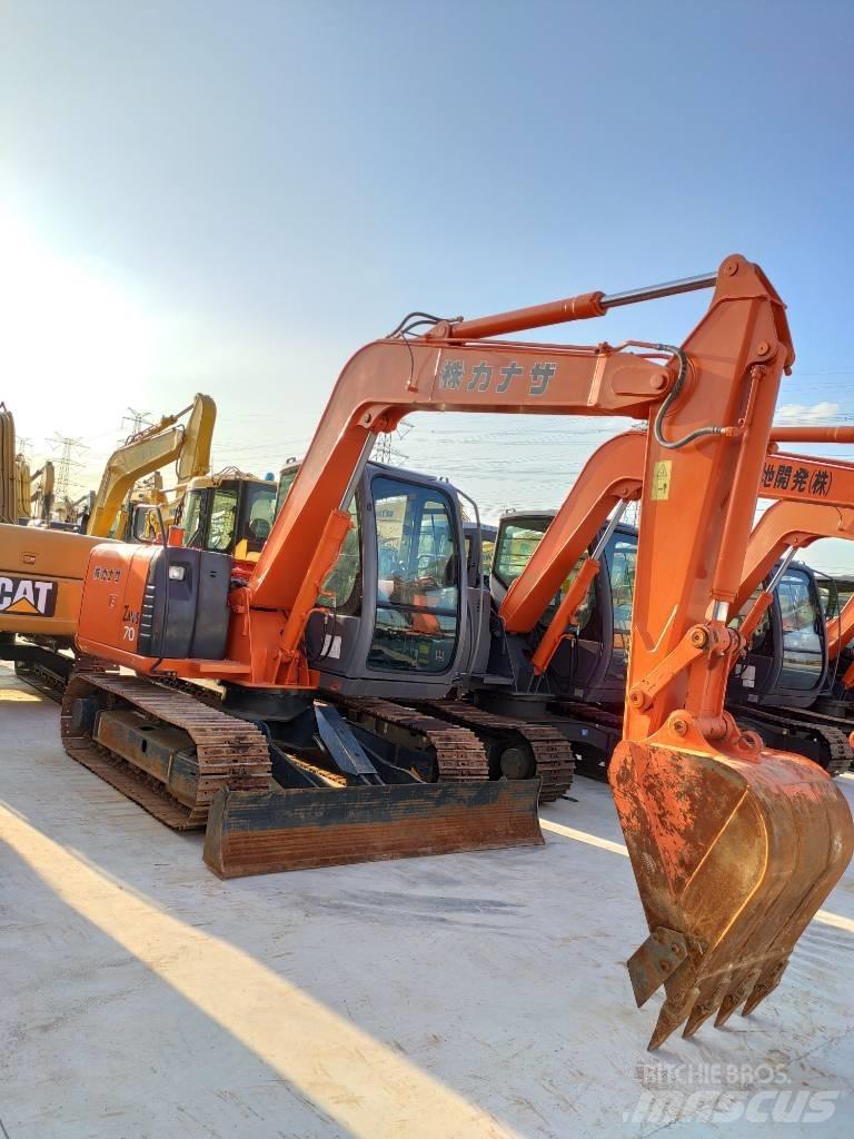 Hitachi ZX 70 LC 중형굴삭기 7톤-28톤