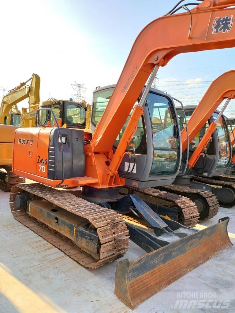 Hitachi ZX 70 LC 중형굴삭기 7톤-28톤
