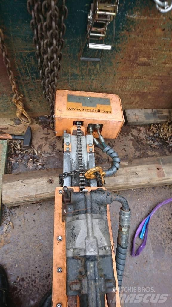 Excadrill Minidrill 도로 굴착기