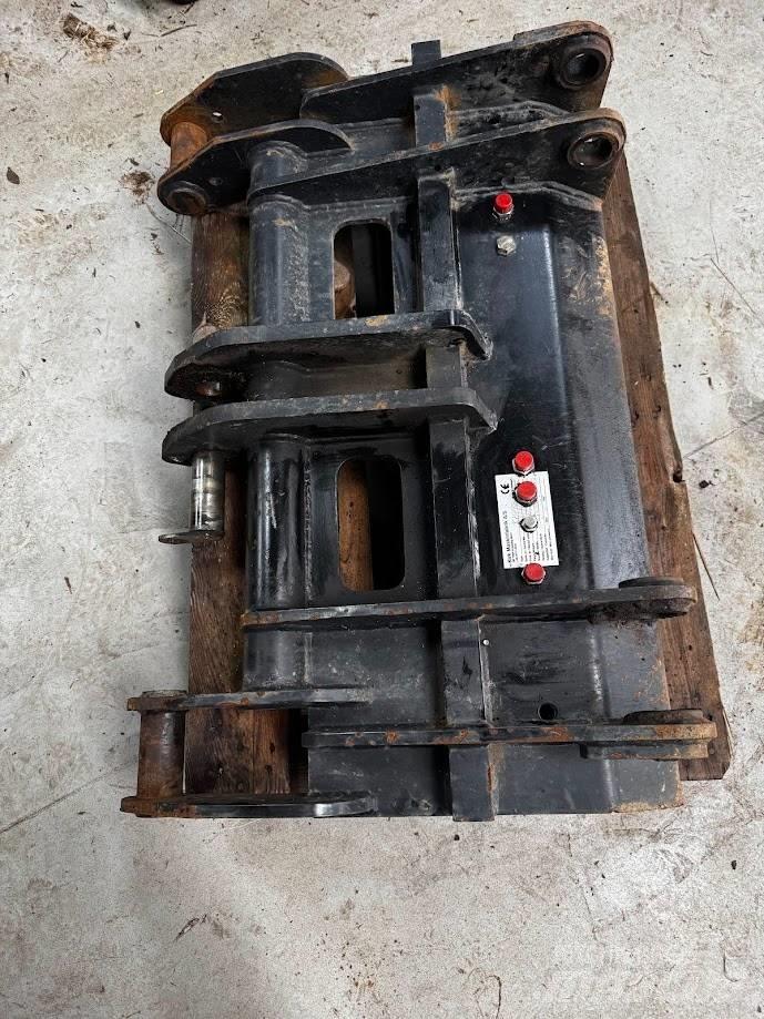 Terex TL 80 퀵 커넥터
