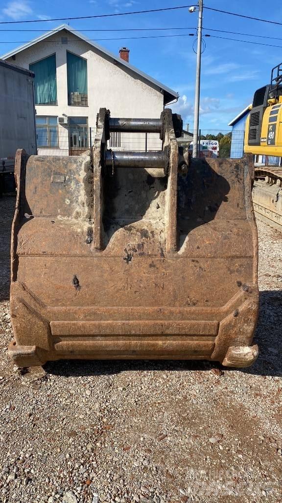 Komatsu 490 LCD-11 대형 굴삭기 29톤 이상