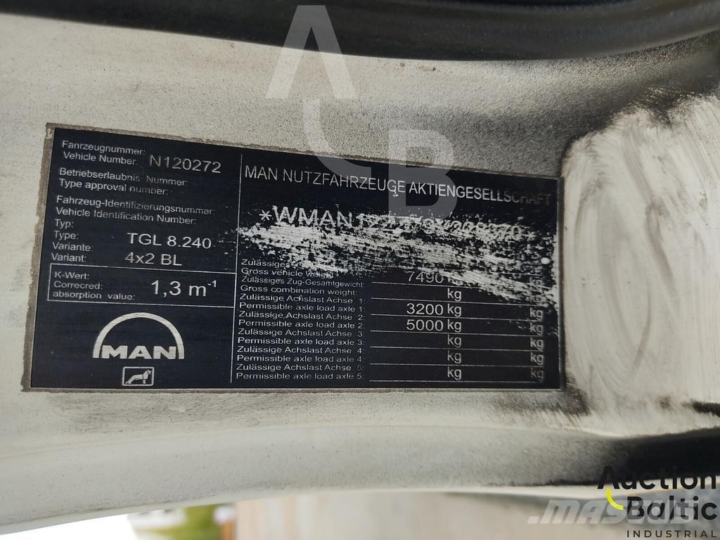MAN TGL8.240 차량 수송차