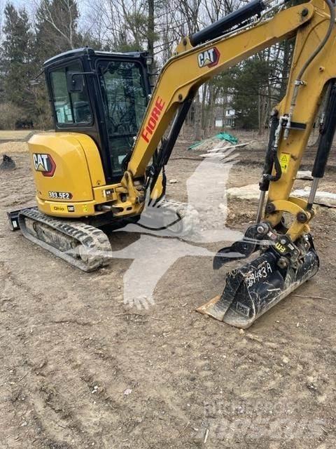 CAT 303.5E2 CR 소형 굴삭기 7톤 미만