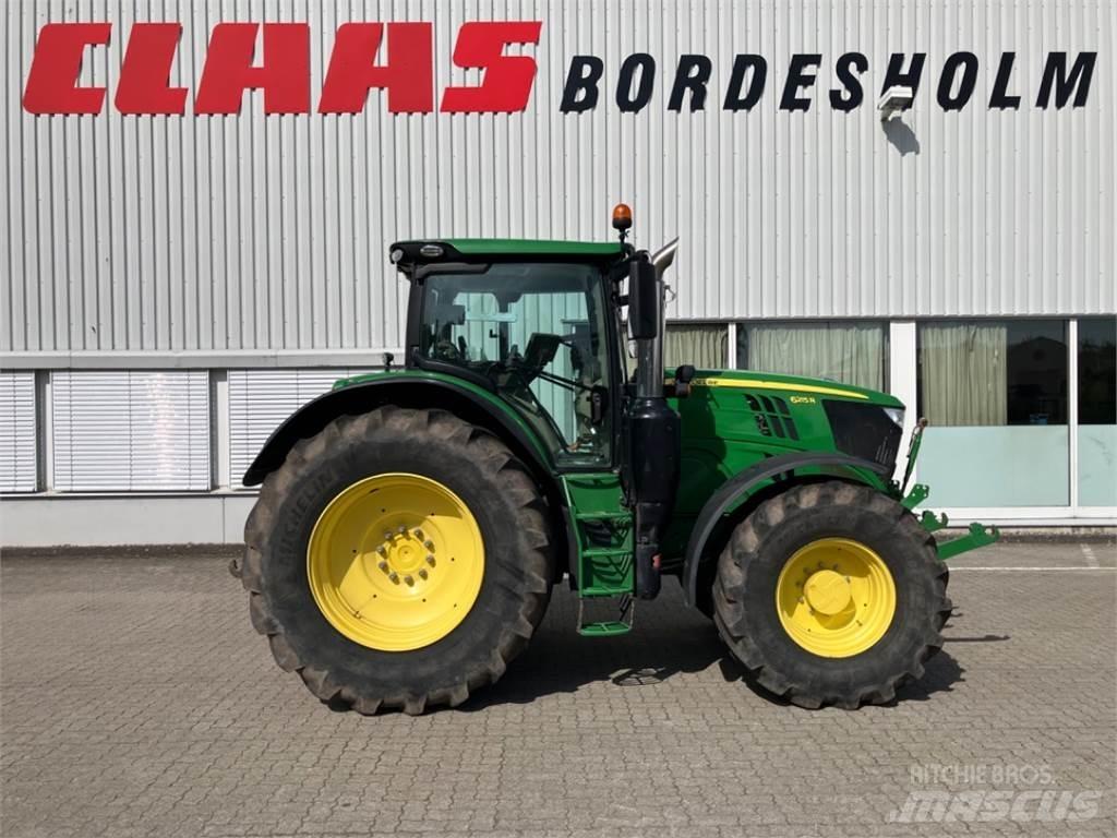 John Deere 6215 R 트랙터