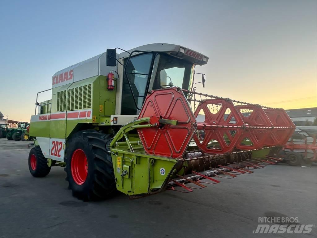CLAAS Mega 202 콤바인 수확기