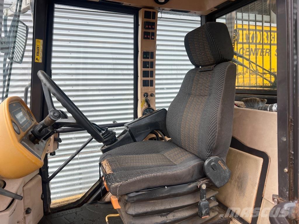 Hydrema 912 C 연결식 홀러