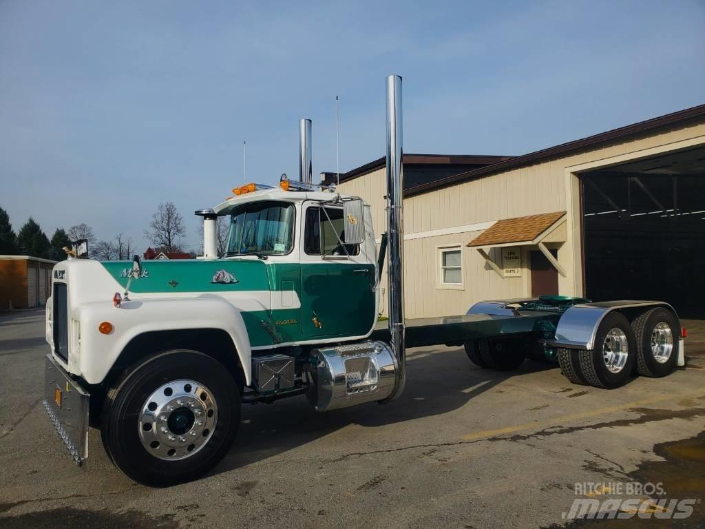 Mack R700 새시 운전실 트럭