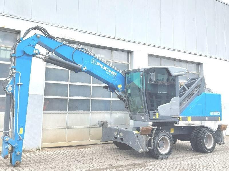 Fuchs MHL 320 F 폐기물/산업 처리기