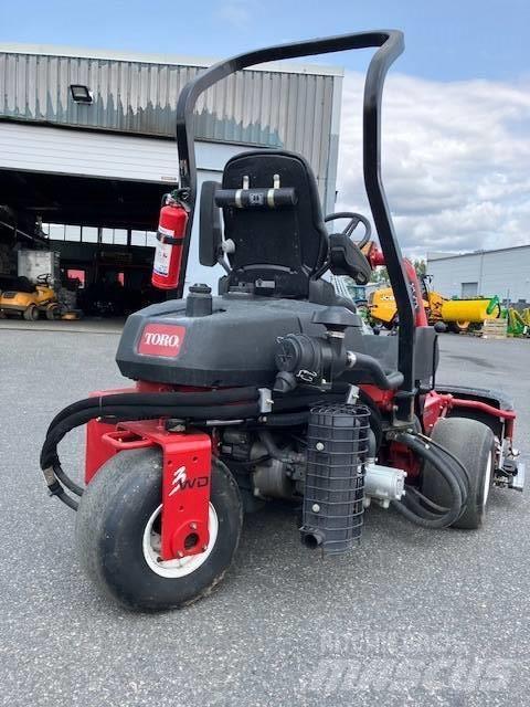 Toro 3250D 잔디깎기