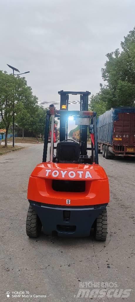 Toyota FD 50 디젤 지게차