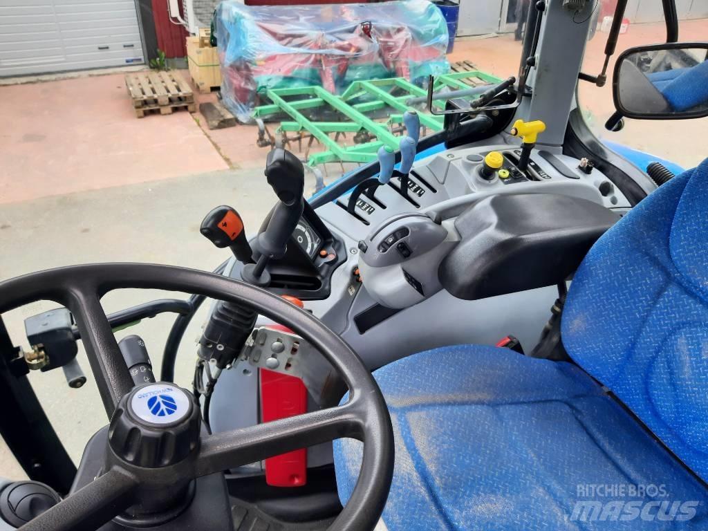 New Holland T6020 EC 트랙터