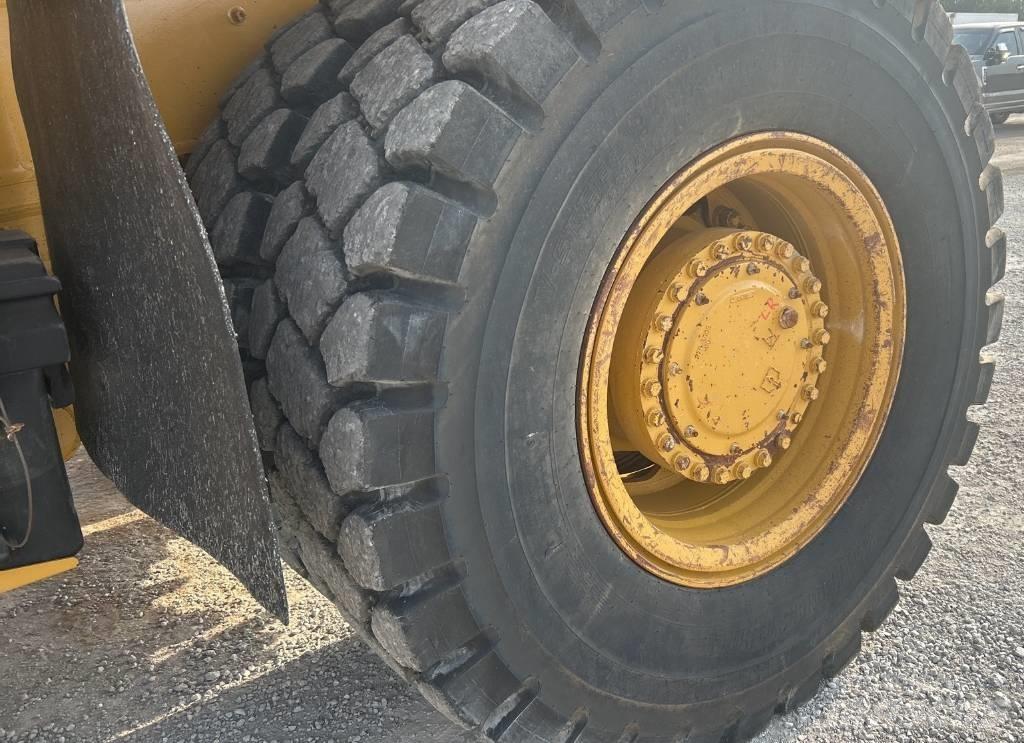 CAT 770 G 연결식 홀러