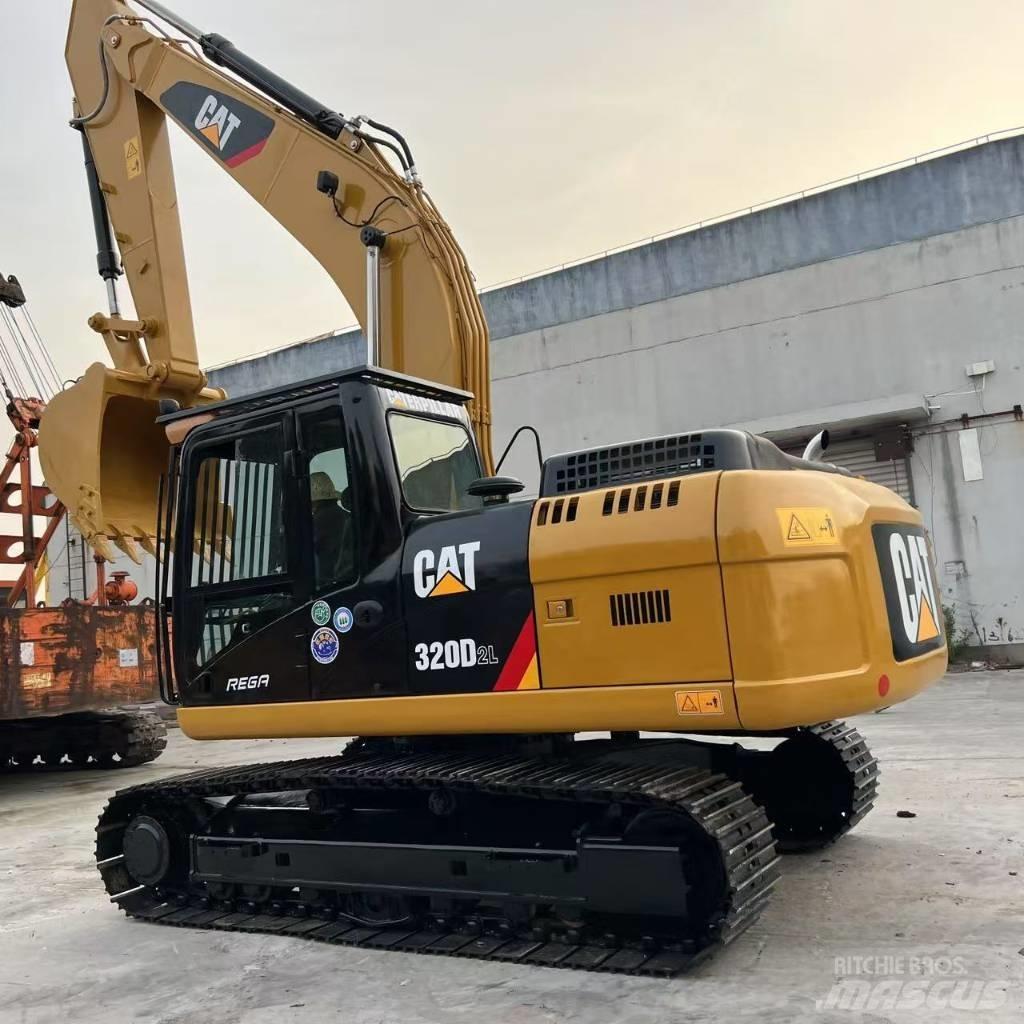CAT 320D2 중형굴삭기 7톤-28톤