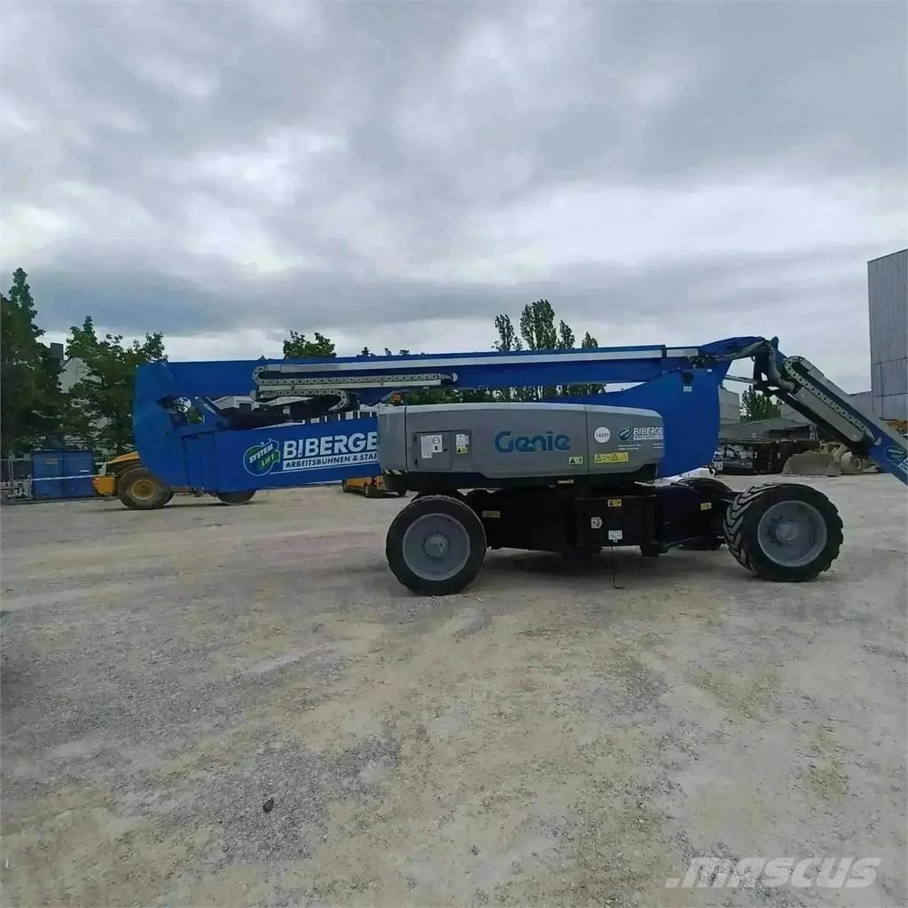 Genie ZX 135 관절형 전동이동 리프트