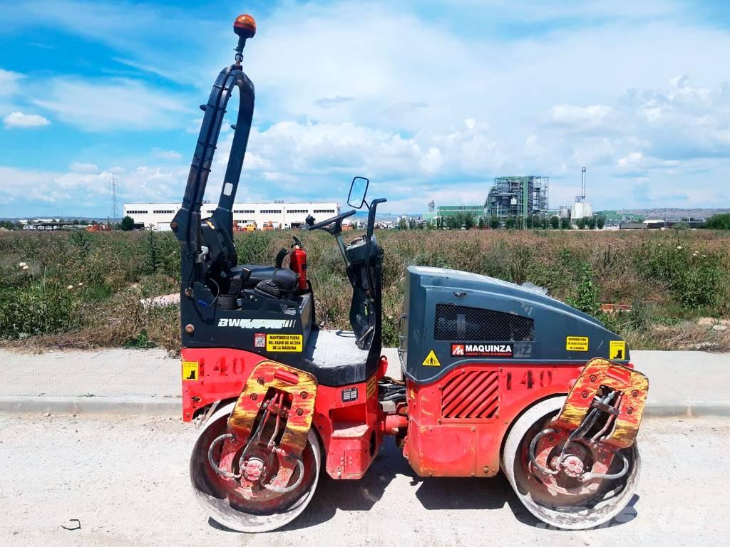 Bomag BW 120 AD-4 트윈 드럼 롤러