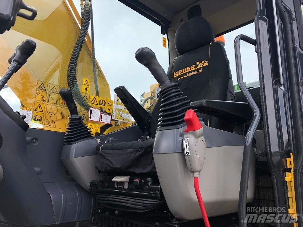 Komatsu PC210LC-11 대형 굴삭기 29톤 이상