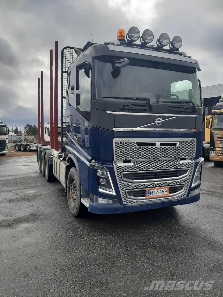 Volvo FH 16 목재 트럭