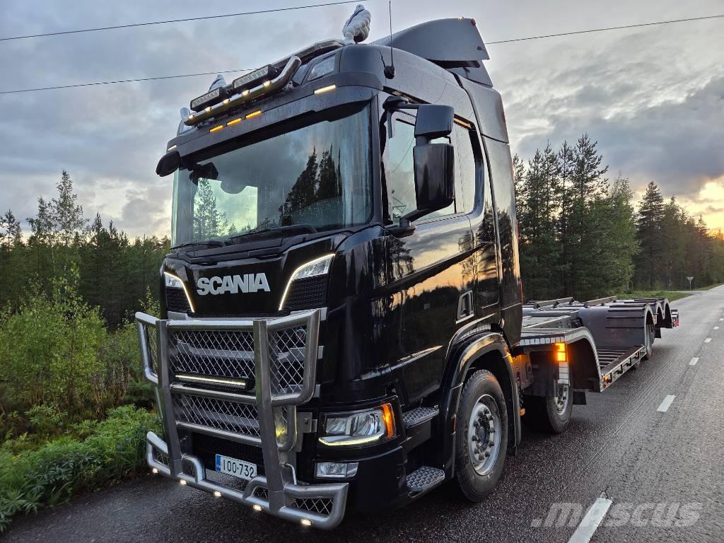 Scania R 450 산림 기계 운반 트럭