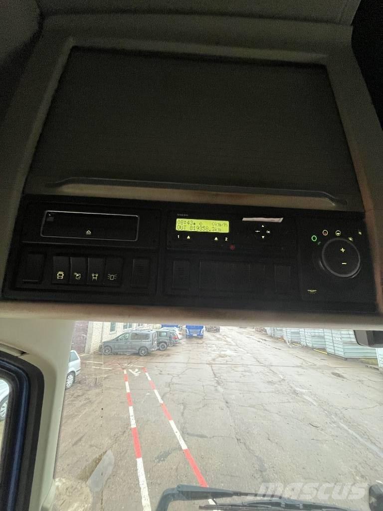 Volvo FH 목재 트럭