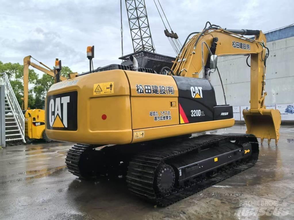 CAT 320D2 중형굴삭기 7톤-28톤