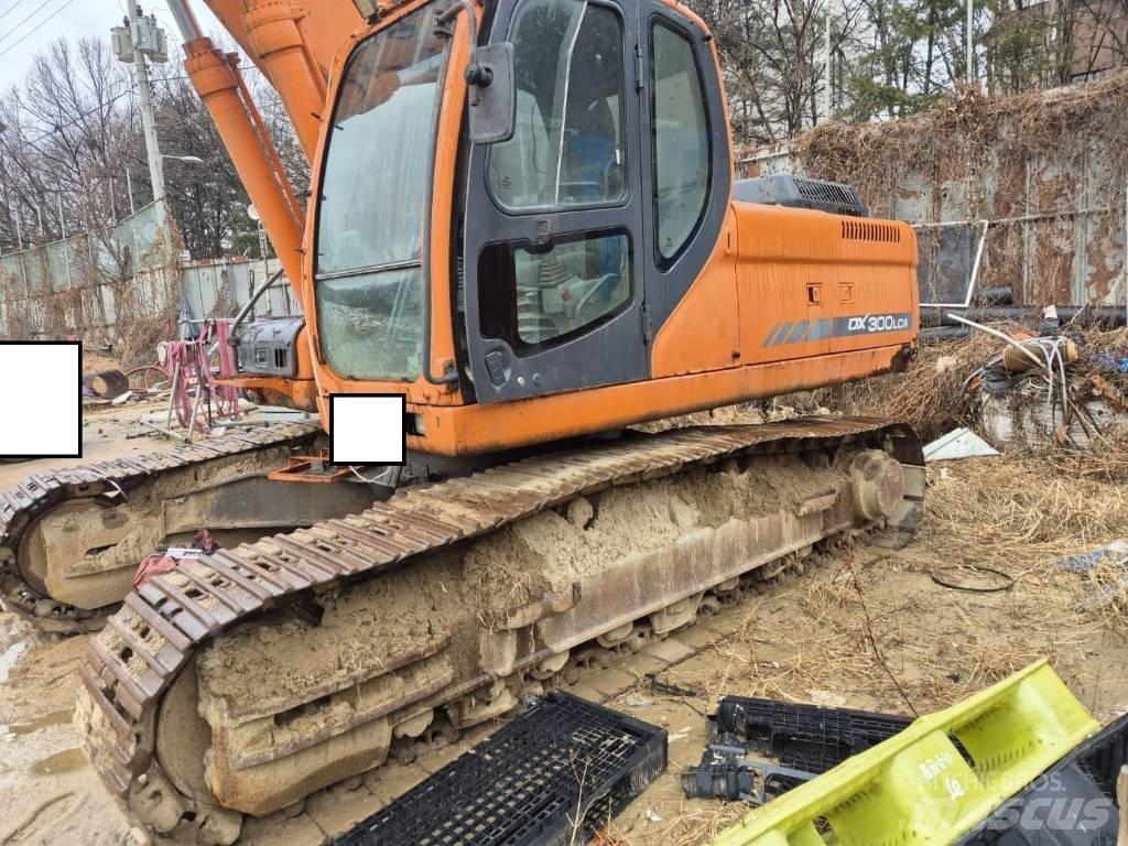 Doosan DX 300 LC 대형 굴삭기 29톤 이상