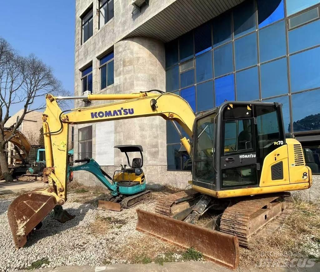Komatsu PC70 대형 굴삭기 29톤 이상