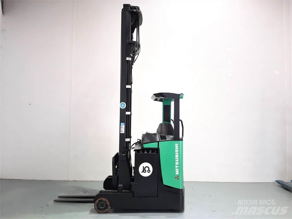 Mitsubishi RB16NH 리치 트럭