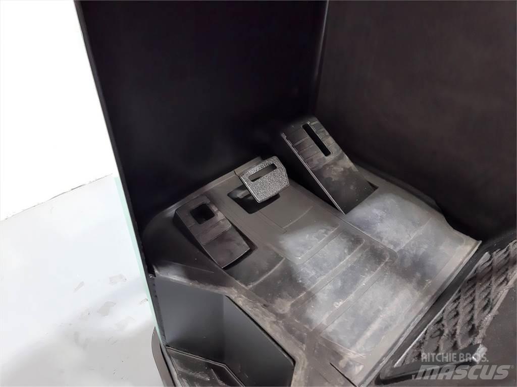 Mitsubishi RB16NH 리치 트럭