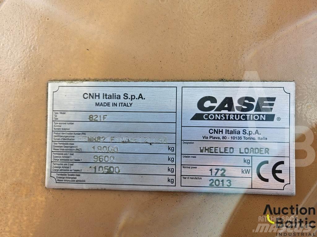 CASE 821 F  휠로우더