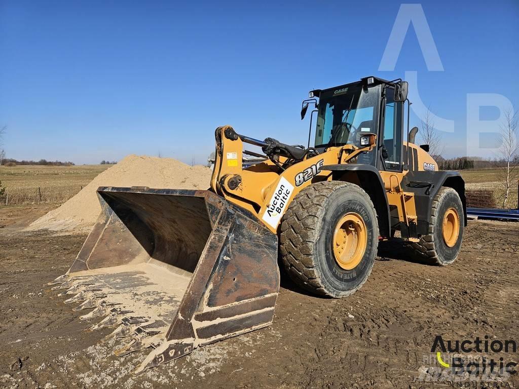 CASE 821 F  휠로우더