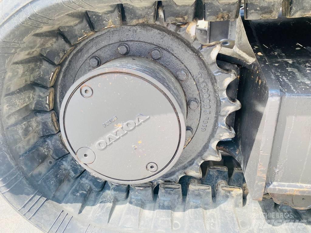 Volvo ECR 88 D 중형굴삭기 7톤-28톤