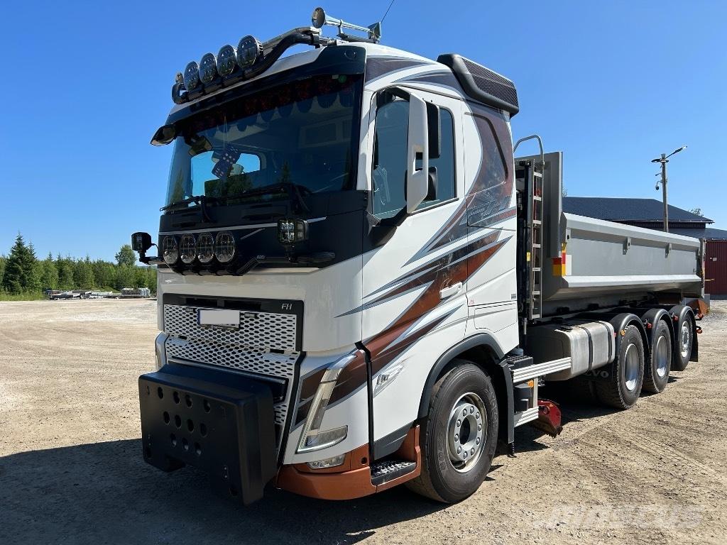 Volvo FH 540 8x4 훅 리프트 트럭