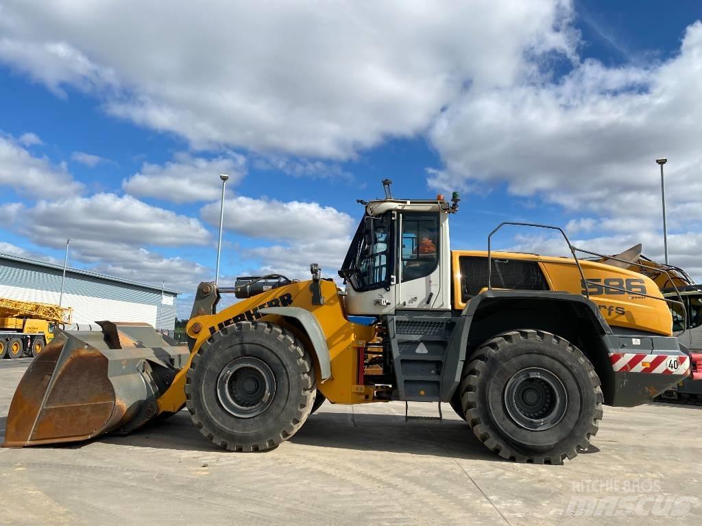Liebherr L 586  휠로우더